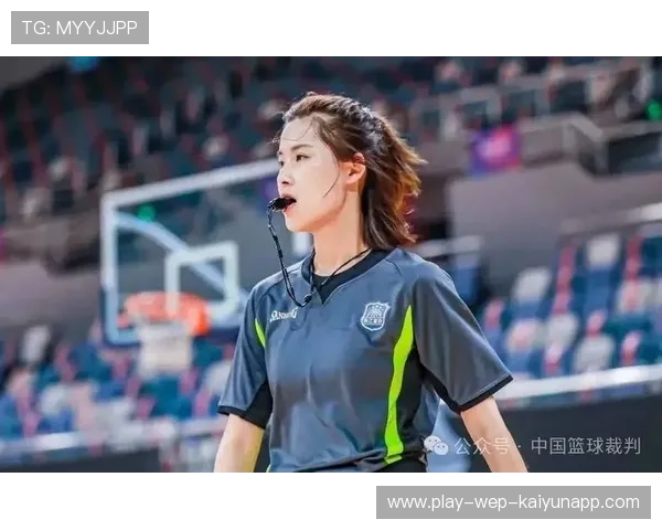 女子联赛裁判首次全部由女裁判执法，历史性时刻