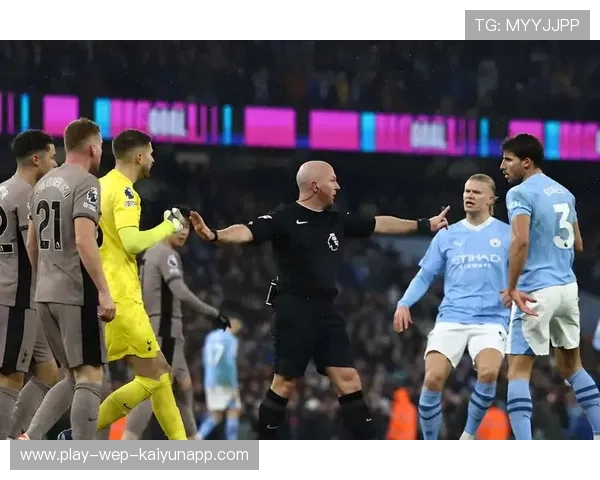 哈兰德禁区周边连续跑动,曼城前压体系愈加成熟 哈兰德禁区周边连续跑动,曼城前压体系愈加成熟